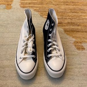 NWT Converse Chuck Taylor All Star Lift Platform Hi Top